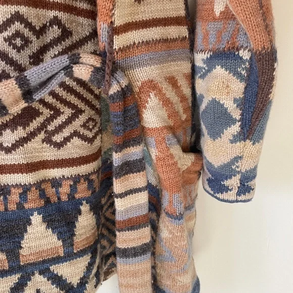 Multicolor Patterned Women's Sweater (Ralph Lauren?) No Tags, size Med/Lg - Picture 10 of 13